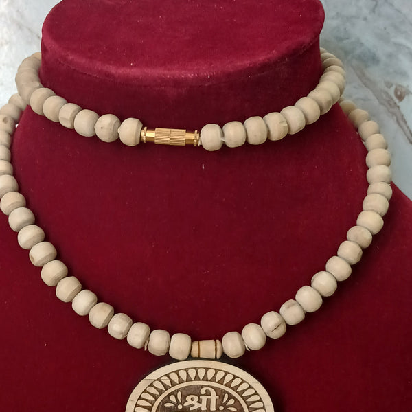 Radha Naam Pendant Pure tulsi Mala 8 MM Beads Mala 24 Inches